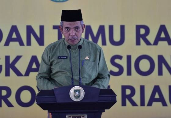 Kepala Dinas Pendidikan Provinsi Riau Kamsol